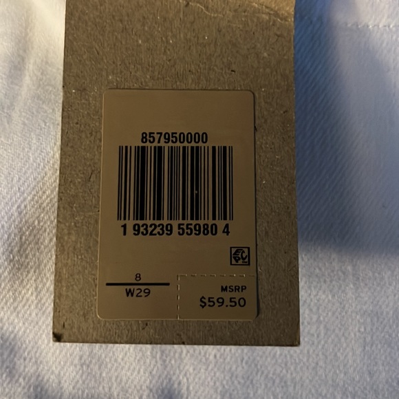 Levi’s 311 Shaping Zipper Skinny Jeans - Picture 12 of 12